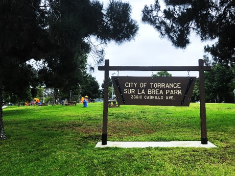 Sur La Brea park Sign